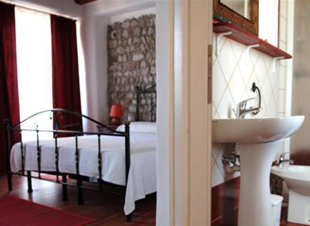 Albergo Julienne Arba Bilik gambar